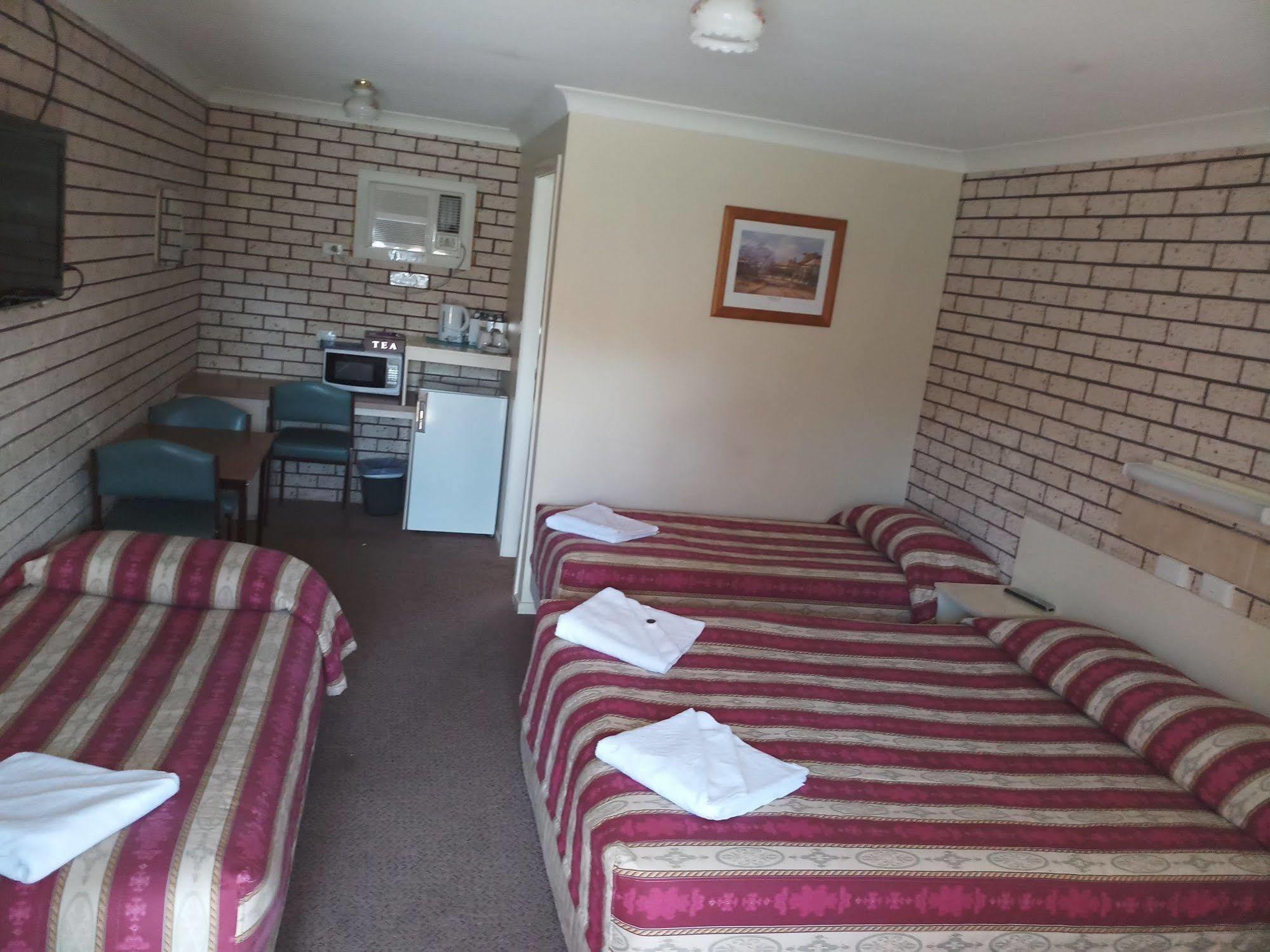 Alfa Motel Gilgandra Εξωτερικό φωτογραφία